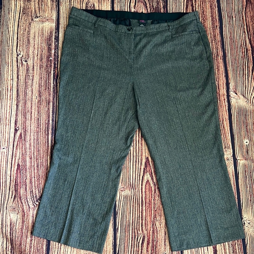 Lane Bryant Dress Pants! Black/Gray. Sz 28